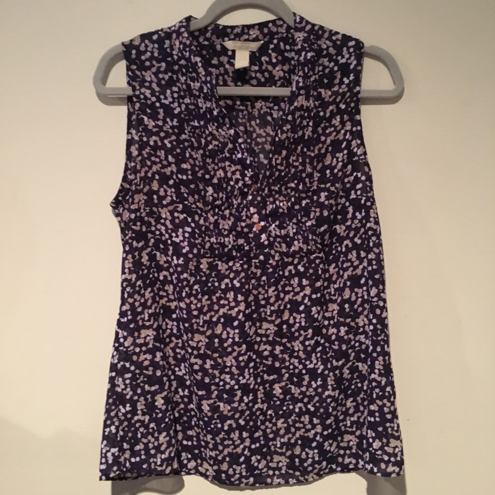 Sleeveless blouse